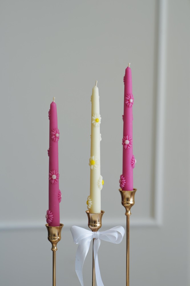 Tall Candle Daisy