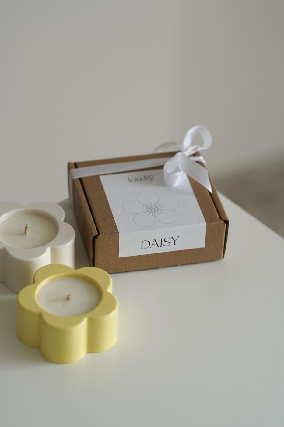 Daisy | Scented soy candle