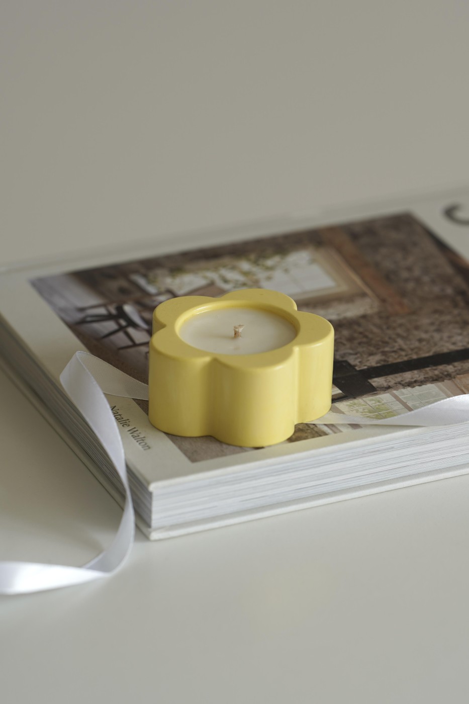 Daisy | Scented soy candle