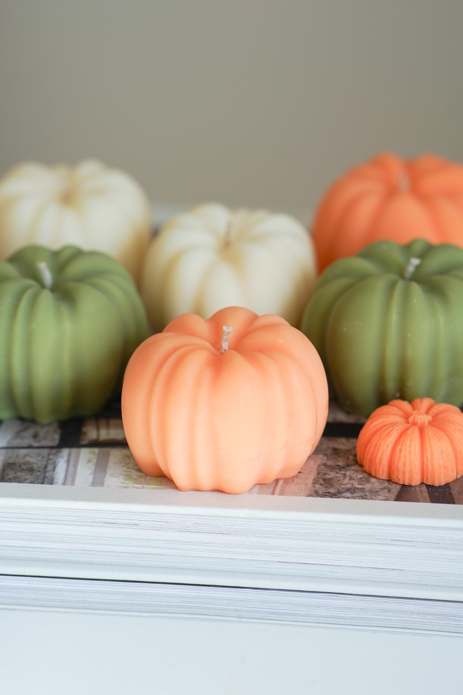 Decorative pumpkin | Autumn decorative candle – fotografie 2