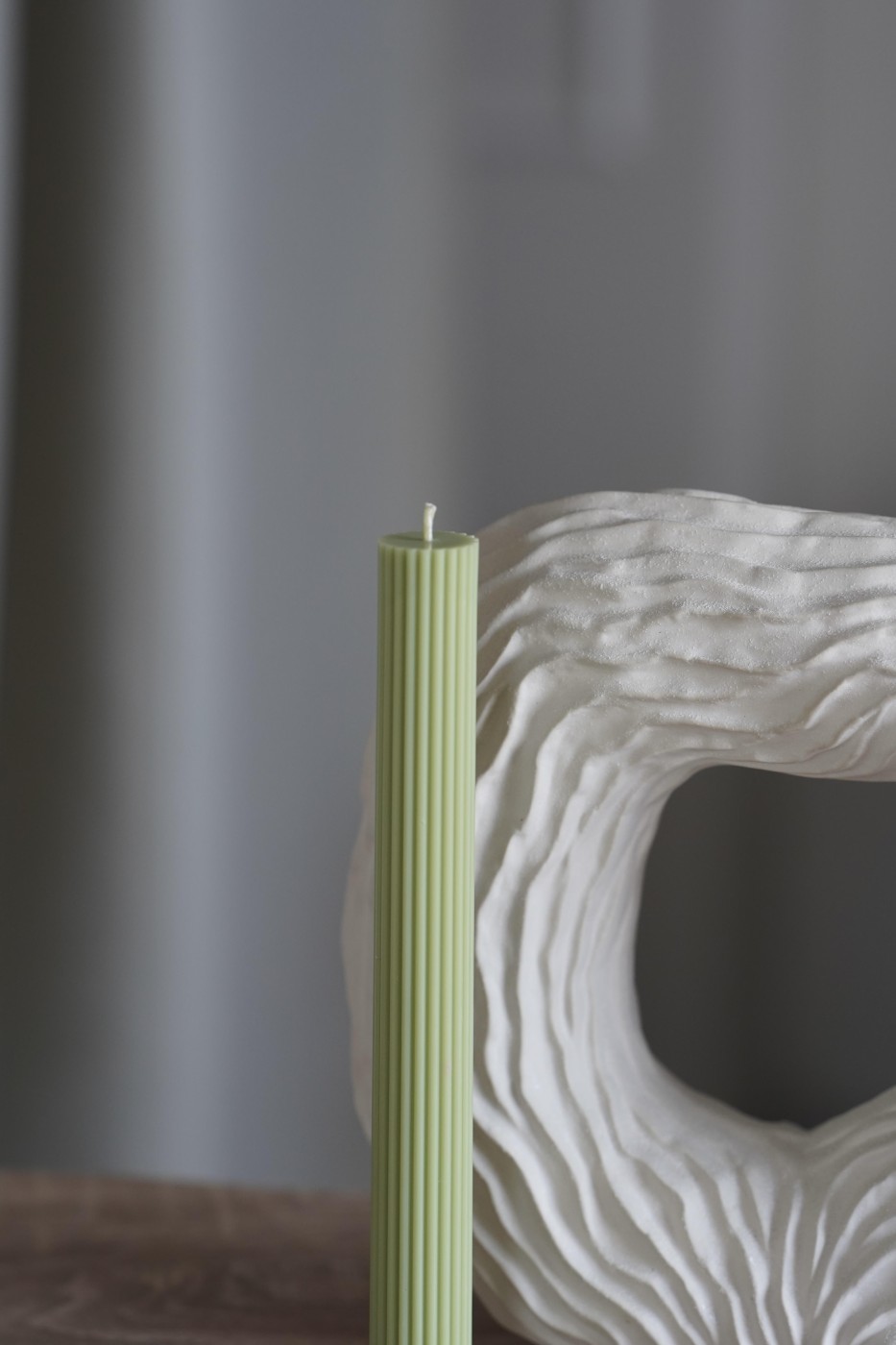 Ribbed soy candle Thea