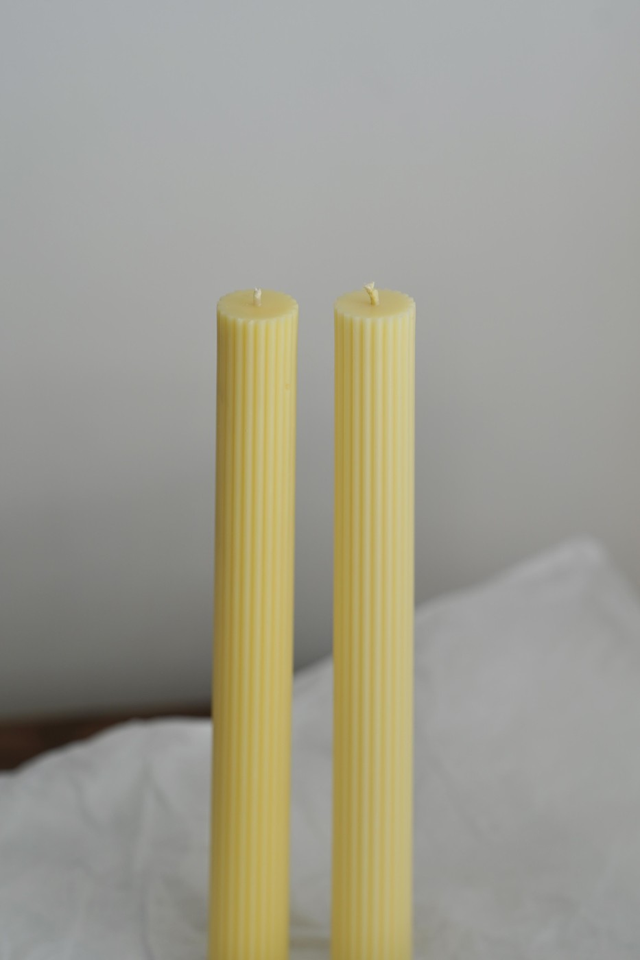 Ribbed soy candle Thea