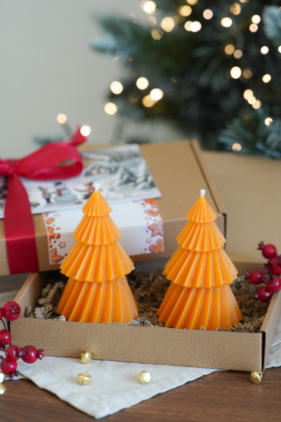 Christmas set of large dancing trees – fotografie 5
