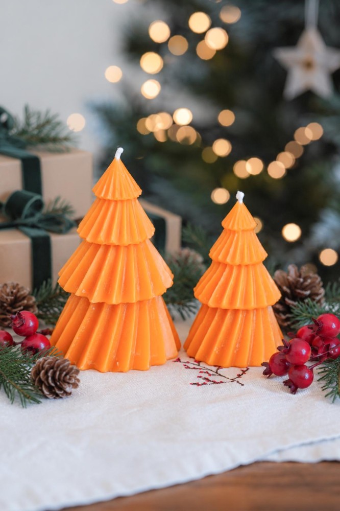 Dancing Tree | Christmas Bee Candle