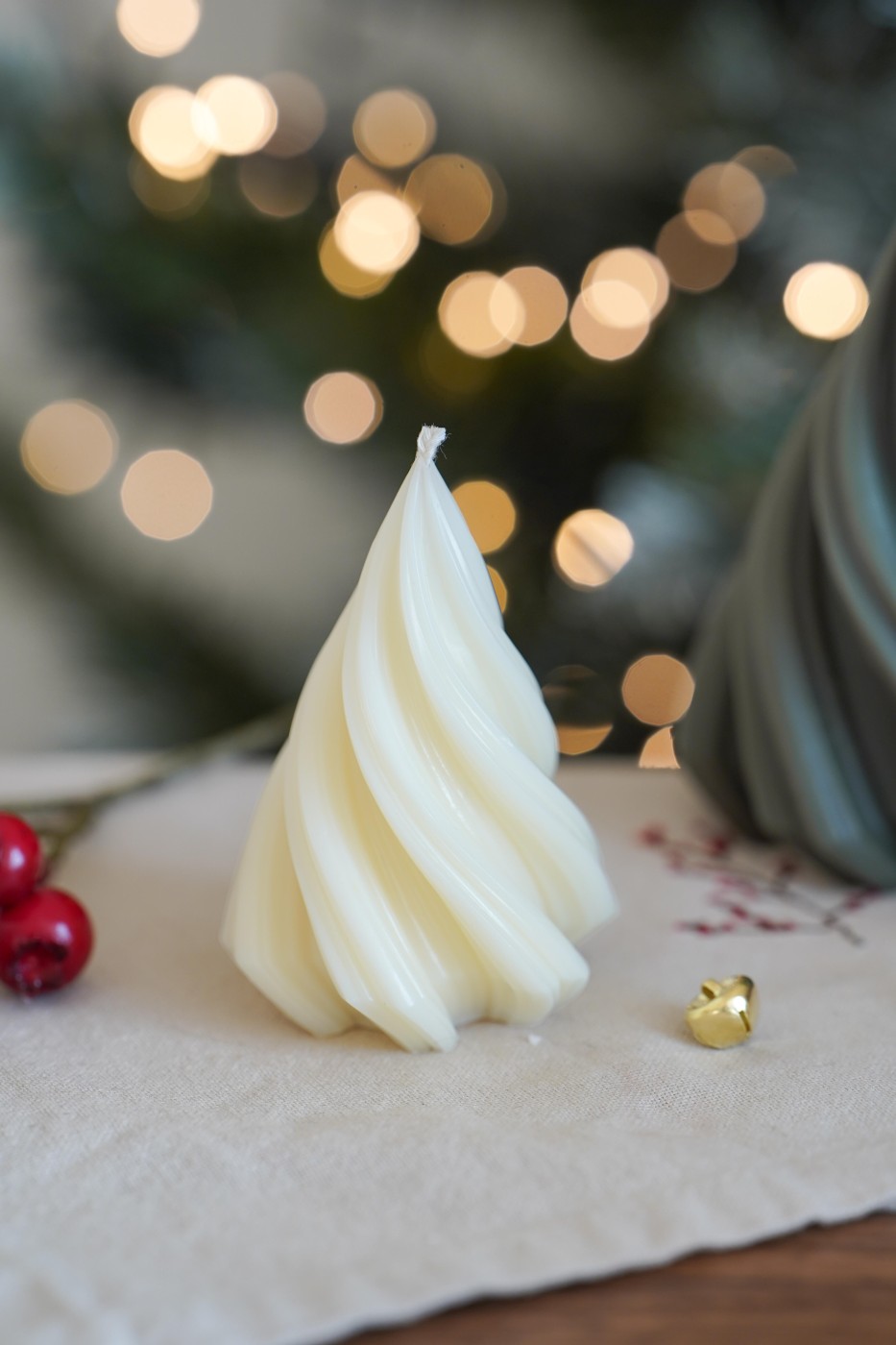 Twisted tree | Christmas decorative candle – fotografie 5