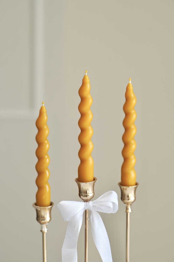 Twisted Candle Sofia | Beeswax