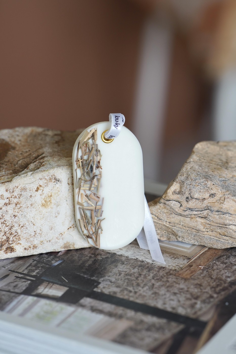 Lemongrass | scented wax (hanging)