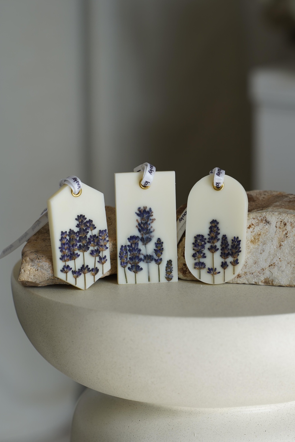 Lemon balm & birch | Scented wax (hanging)